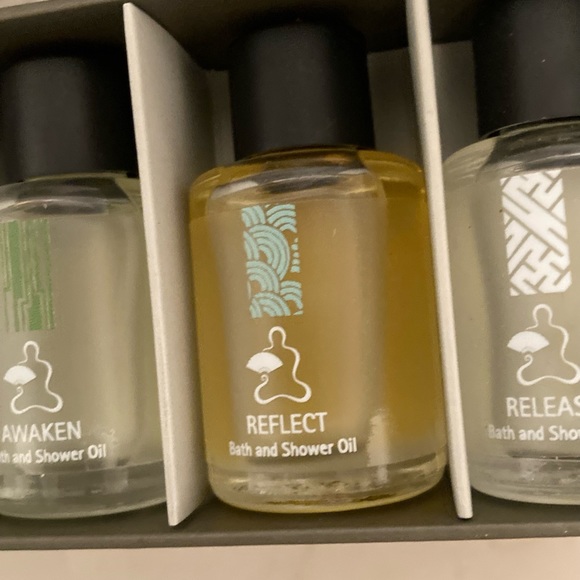 Spa at Mandarin Oriental Elemental Bath and Shower Oil Set❤️🌹 - Picture 8 of 10